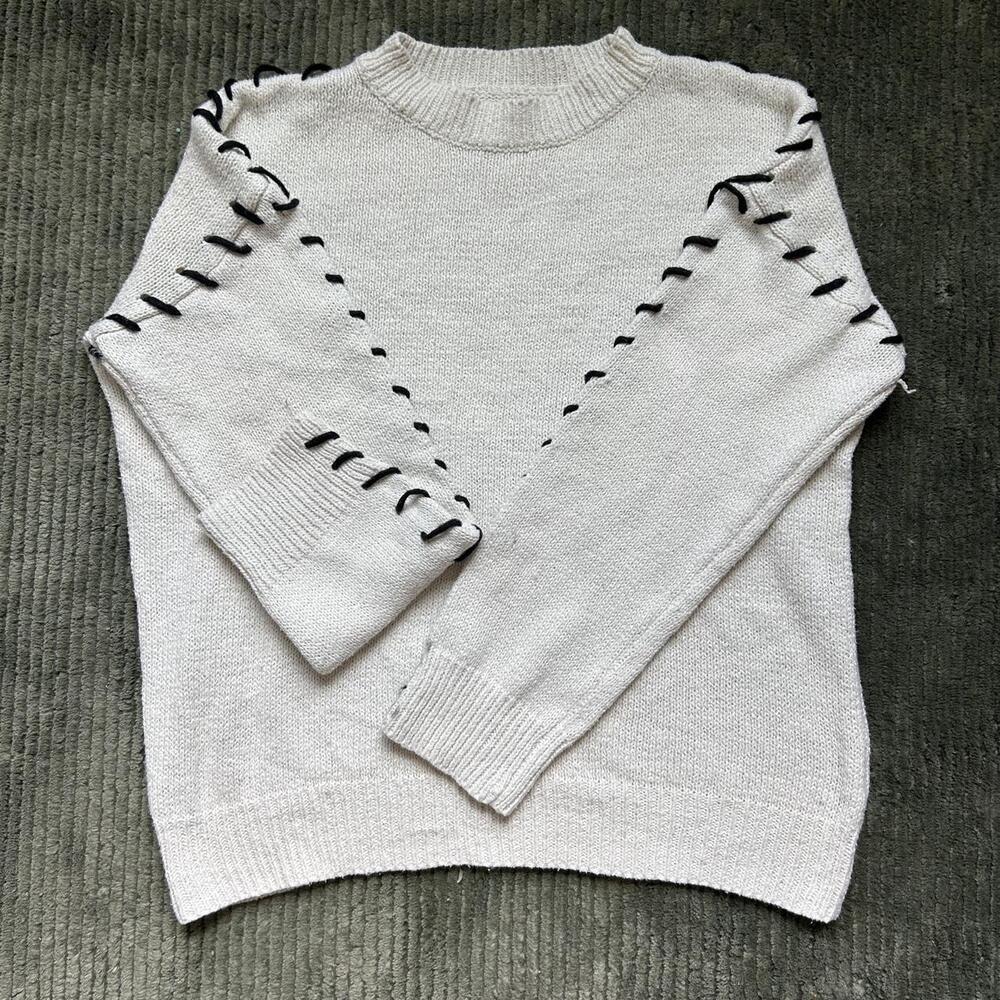 Cream Polyester Sweater with Black Sleeve Stitching – Women's Size M
